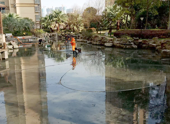 吴起景观池淤泥清理